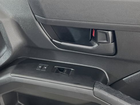 Used 2025 Toyota Tacoma SR5 image 32