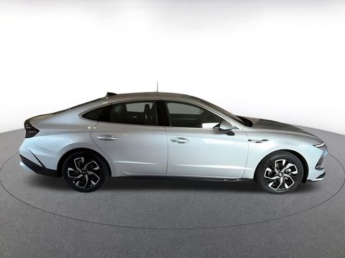 Used 2025 Hyundai Sonata SEL image 16