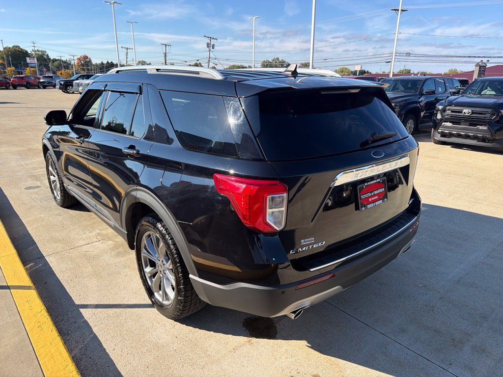 Used 2023 Ford Explorer Limited w/ Equipment Group 301A AWD/4WD image 7