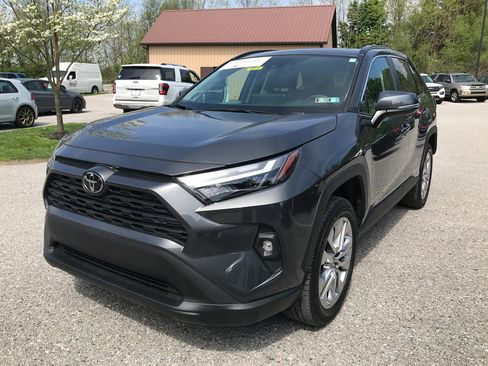 Used 2025 Toyota RAV4 XLE Premium w/ Weather Package image 4