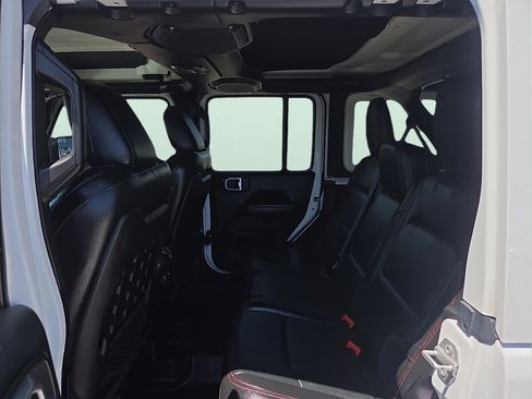 Used 2019 Jeep Wrangler Unlimited Rubicon AWD/4WD image 11