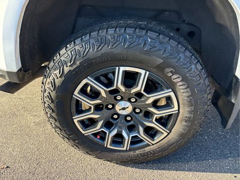 Certified 2024 Chevrolet Colorado Z71 w/ Safety Package image 30