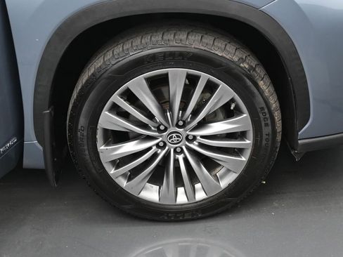 Used 2020 Toyota Highlander Platinum AWD/4WD image 41