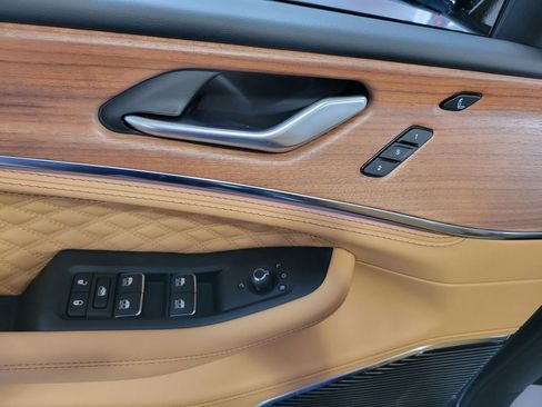 New 2026 Jeep Grand Cherokee Summit AWD/4WD image 13