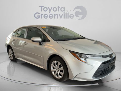 Used 2023 Toyota Corolla LE w/ Carpet Mat Package (TMS) FWD image 8