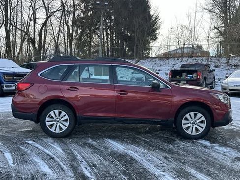 Used 2018 Subaru Outback 2.5i image 3