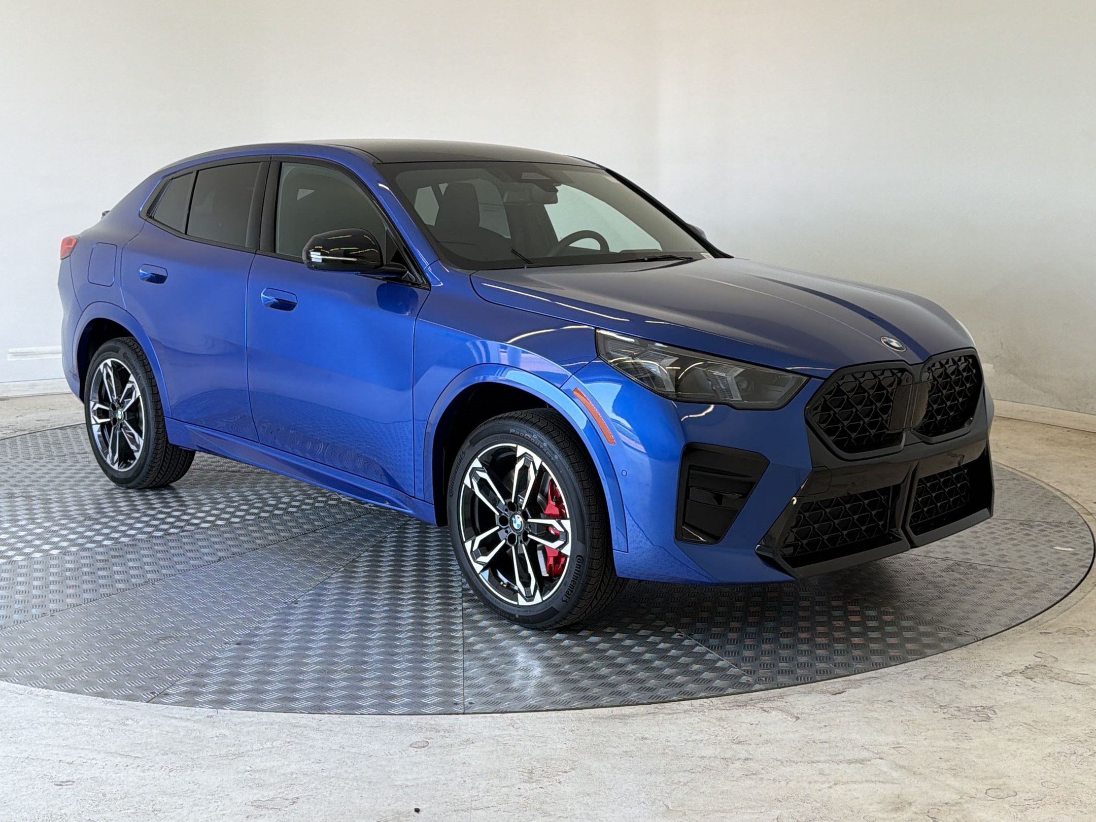 New 2026 BMW X2 xDrive28i w/ Technology Package AWD/4WD image 7