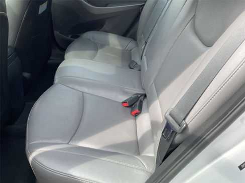 Used 2013 Hyundai Elantra Limited FWD image 14