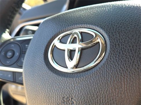 Used 2024 Toyota Camry XLE image 25