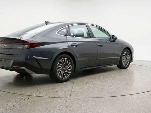 Used 2025 Hyundai Sonata SEL FWD image 9