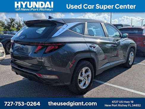 Certified 2022 Hyundai Tucson SE FWD image 2