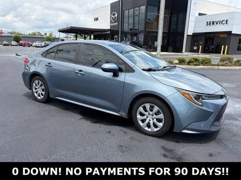 Used 2022 Toyota Corolla LE FWD image 1
