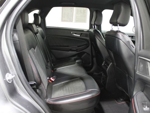 Used 2022 Ford Edge ST-Line image 26