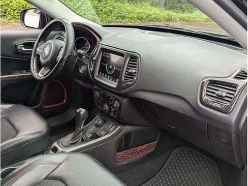 Used 2019 Jeep Compass Trailhawk AWD/4WD image 76