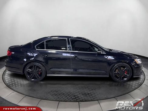 Used 2016 Volkswagen Jetta GLI SEL image 6