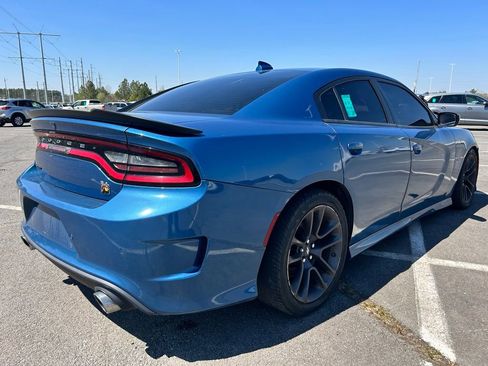 Used 2020 Dodge Charger Scat Pack RWD image 3