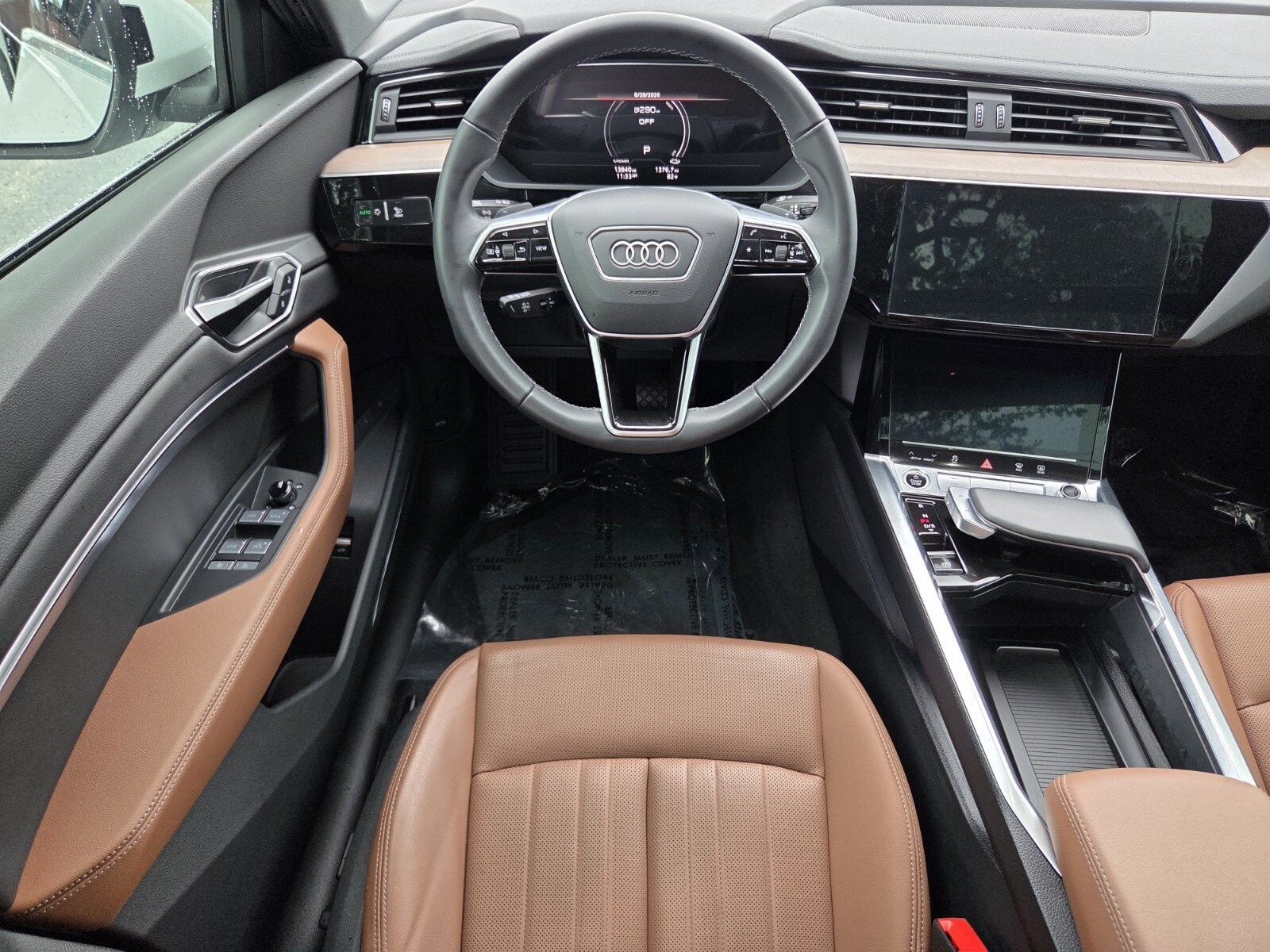 Used 2024 Audi Q8 e-tron Premium Plus AWD/4WD image 12