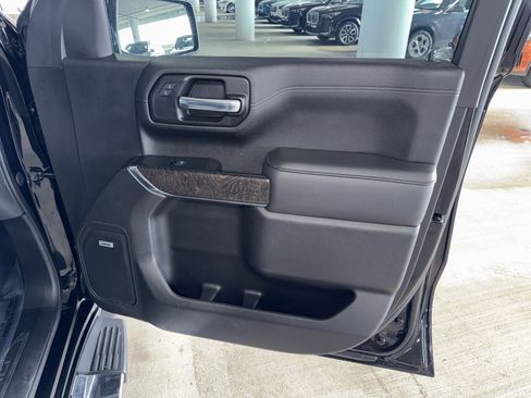 Used 2020 GMC Sierra 1500 Denali w/ Denali Premium Package image 9