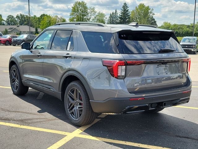 New 2027 Ford Explorer ST-Line w/ Premium Package AWD/4WD image 3