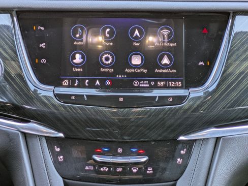 Used 2021 Cadillac XT6 Premium Luxury image 16