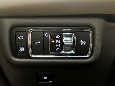 Certified 2023 Lincoln Nautilus FWD image 22