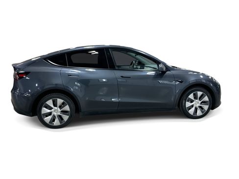 Certified 2023 Tesla Model Y Long Range AWD/4WD image 7