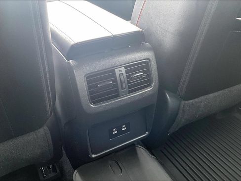 Used 2025 Nissan Rogue SV AWD/4WD image 10