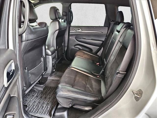 Used 2020 Jeep Grand Cherokee Altitude AWD/4WD image 19