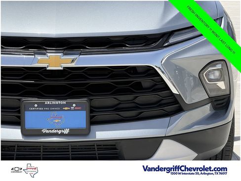 Certified 2024 Chevrolet Blazer LT w/ Convenience Package FWD image 8