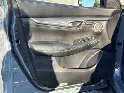 Certified 2023 INFINITI QX55 Essential image 15