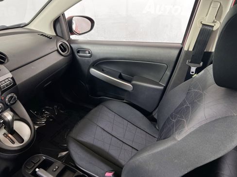 Used 2014 MAZDA MAZDA2 Sport FWD image 20