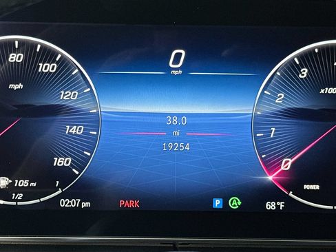 Used 2024 Mercedes-Benz C 300 4MATIC Sedan w/ Exclusive Trim Package image 35