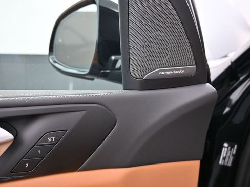 New 2026 BMW X5 xDrive50e w/ M Sport Package image 10