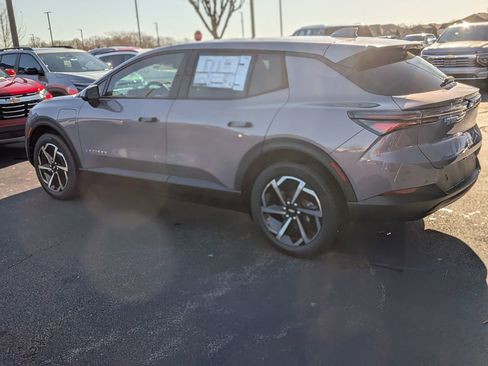 New 2026 Chevrolet Equinox EV LT image 6