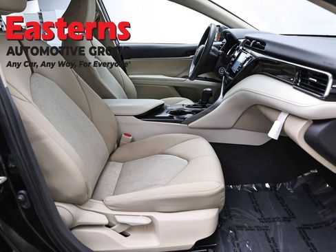Used 2019 Toyota Camry LE FWD image 24