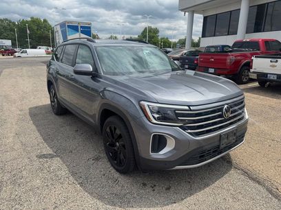 Used 2025 Volkswagen Atlas SE