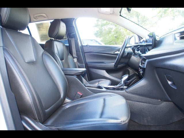 Used 2024 Buick Encore GX Sport Touring FWD image 11
