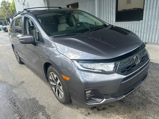 Used 2025 Honda Odyssey EX-L image 5