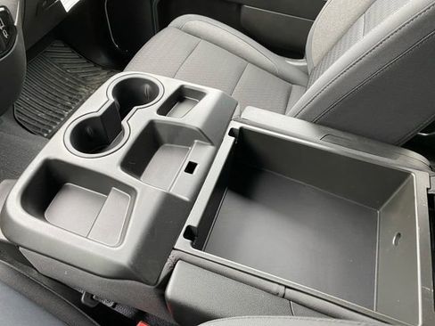 New 2024 GMC Sierra 1500 Elevation image 24