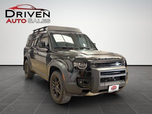 Used 2023 Land Rover Defender 130 SE AWD/4WD image 8