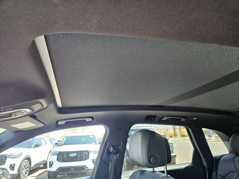 Used 2018 Audi SQ5 Premium Plus AWD/4WD image 16