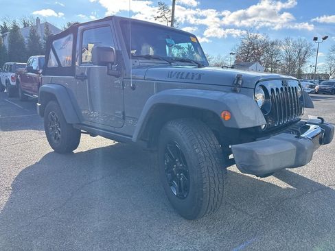 Used 2015 Jeep Wrangler Sport image 3