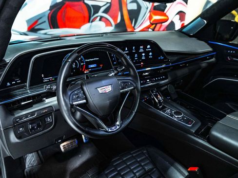 Used 2024 Cadillac Escalade V image 17