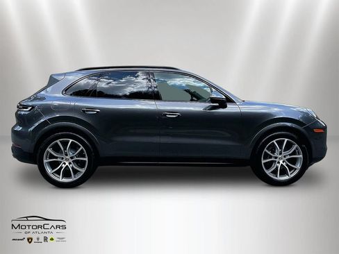 Used 2026 Porsche Cayenne AWD/4WD image 6