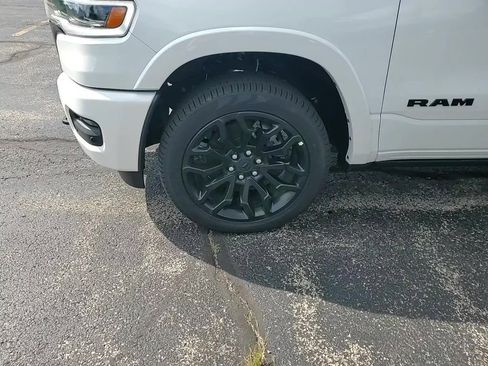 New 2025 RAM 1500 Limited image 9