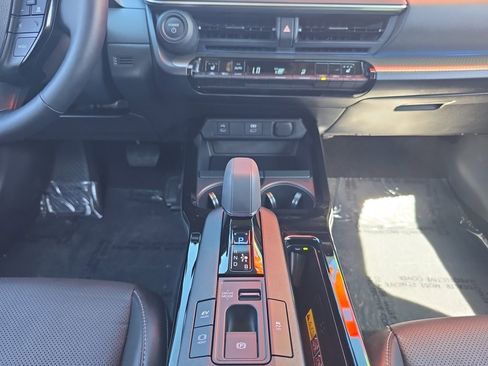 Certified 2025 Toyota Prius XLE image 11