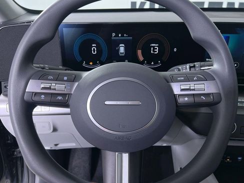 Used 2026 Hyundai Kona SE image 18