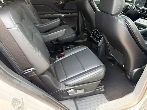 New 2026 Lincoln Aviator 2WD image 16