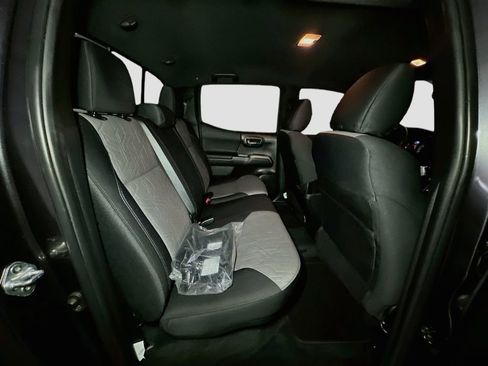 Certified 2023 Toyota Tacoma TRD Sport AWD/4WD image 34