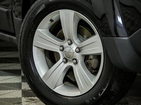 Used 2014 Jeep Patriot Sport w/ Power Value Group FWD image 3